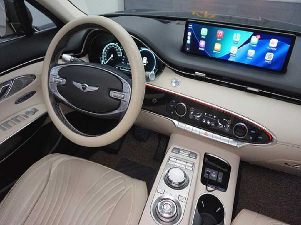 Genesis GV70 - Vista 12