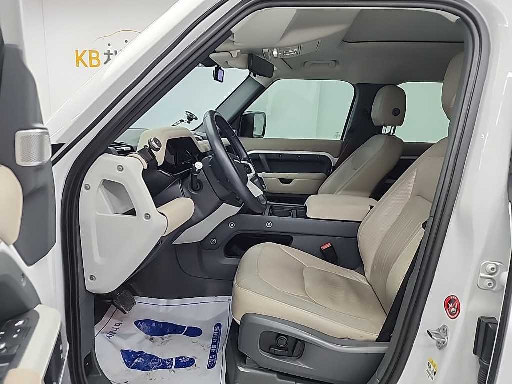 Land Rover Defender - Vista 11