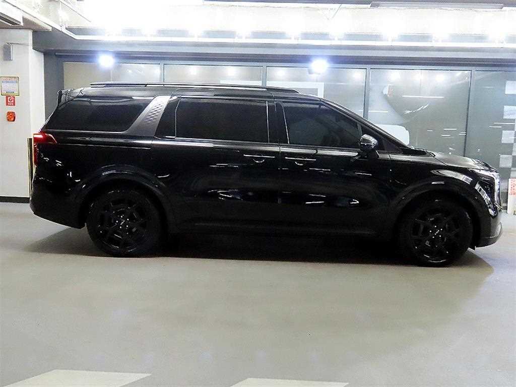 KIA Carnival - Vista 3