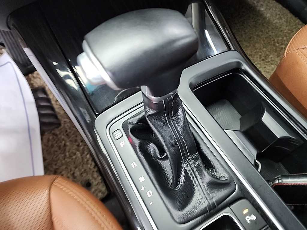 KIA Sorento - Vista 8
