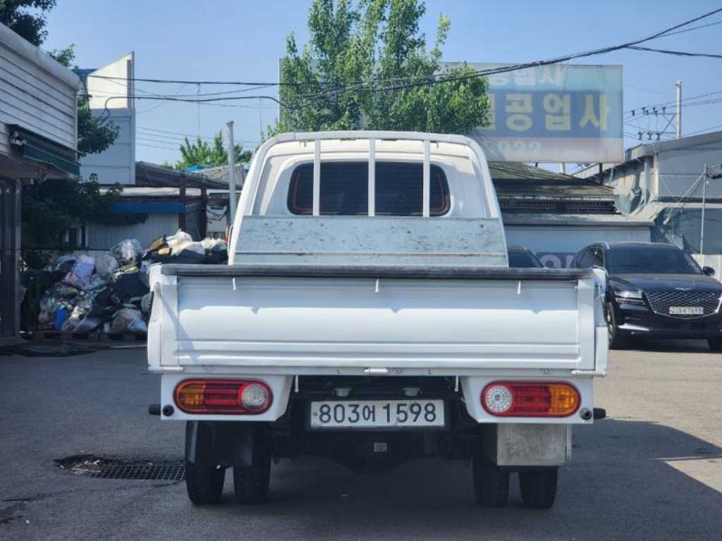 Small Truck Cargo (small) - Vista 4