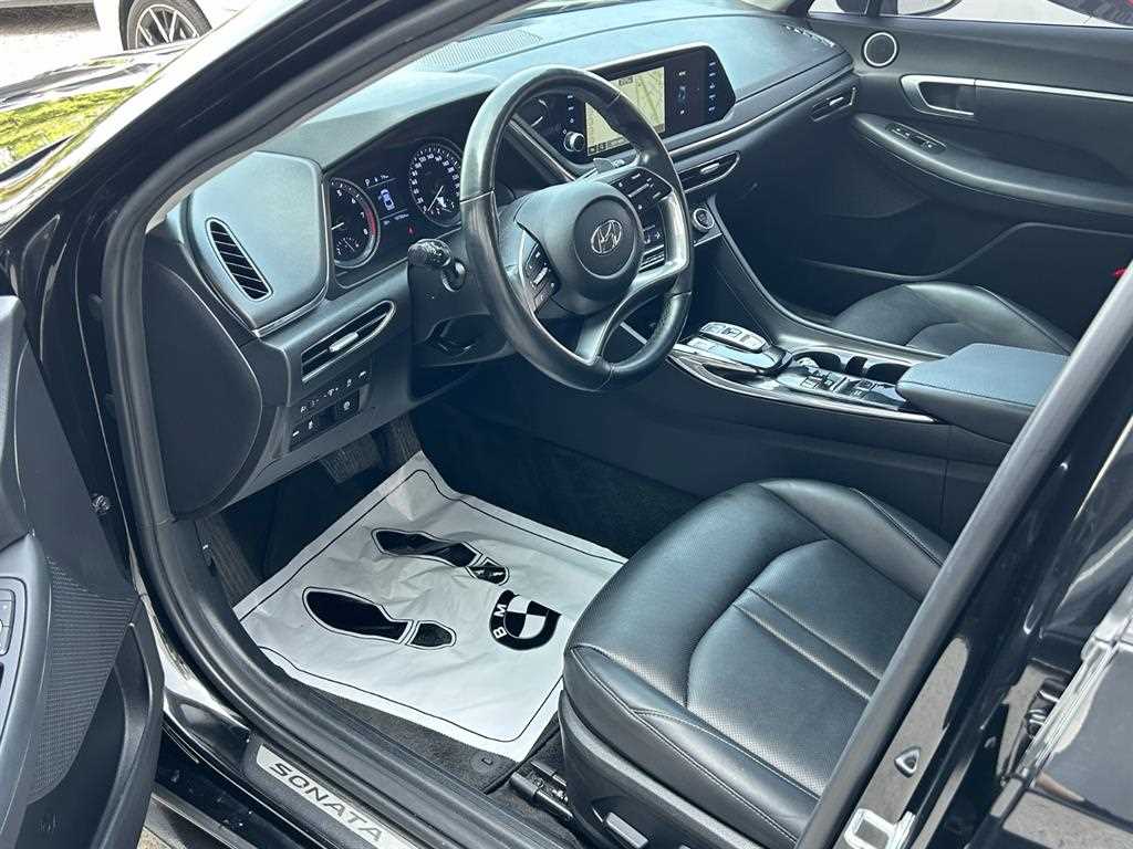 HYUNDAI Sonata - Vista 8