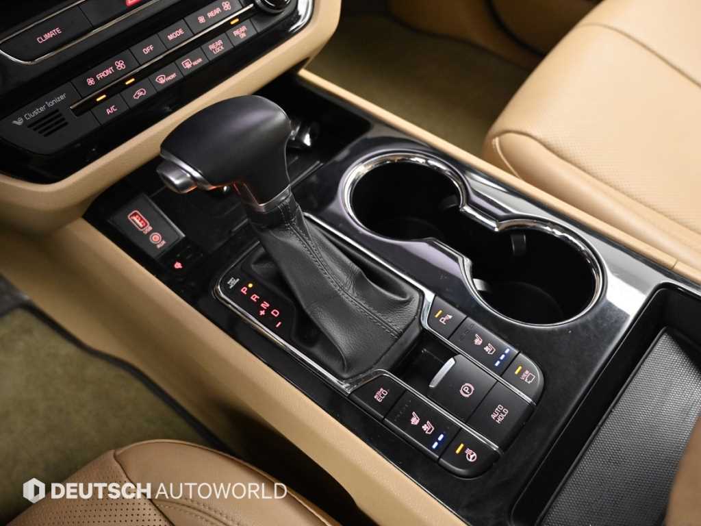 KIA Carnival - Vista 9
