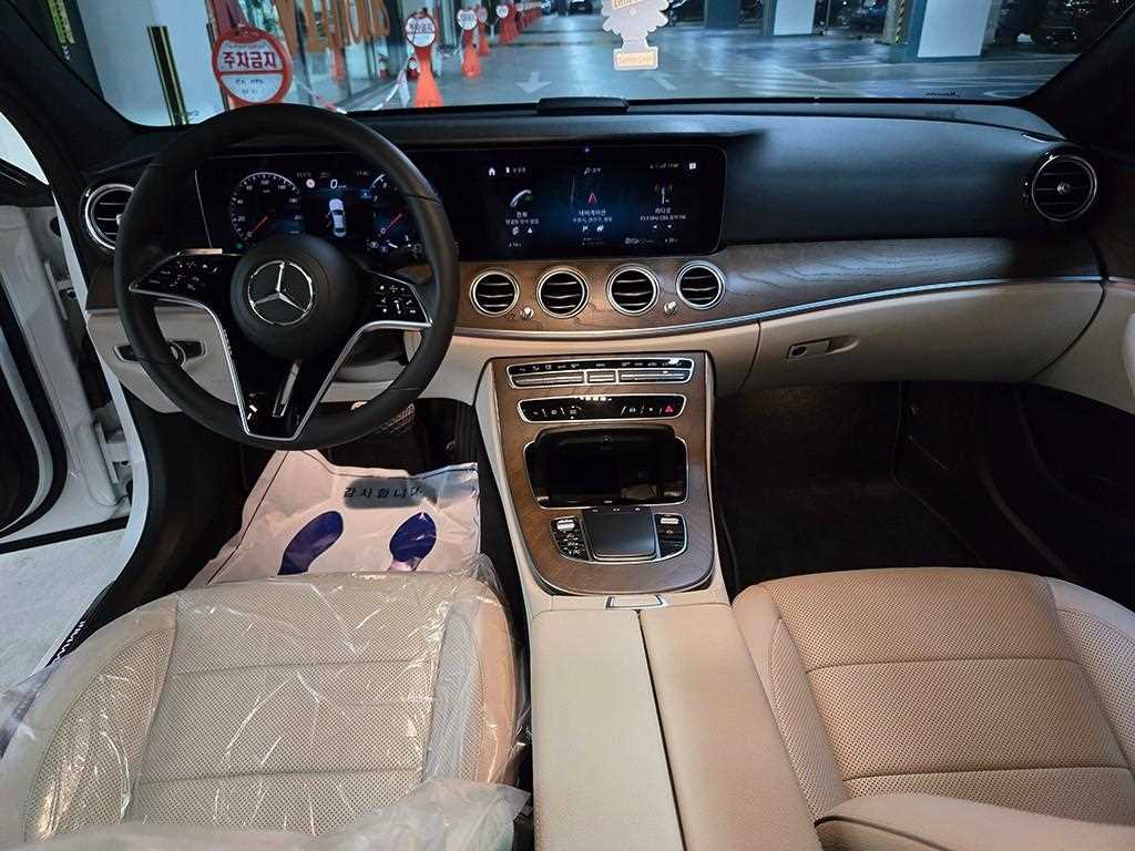 Mercedes Benz E class 2021 Blanco - Importación desde Corea - HF Imports Iquique - Foto 1