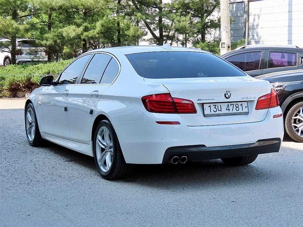 BMW 5 Series - Vista 3