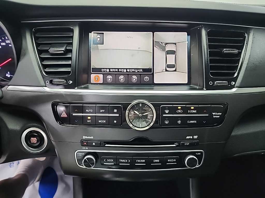 KIA K9 - Vista 10