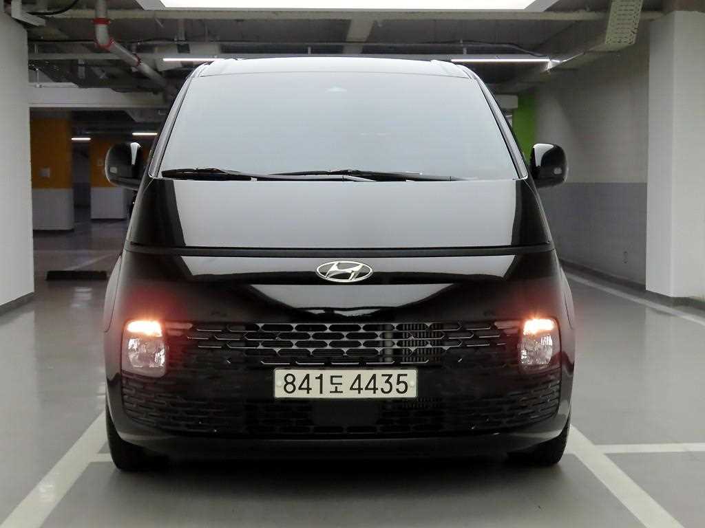 HYUNDAI Staria 2022 Negro - Importación desde Corea - HF Imports Iquique - Foto 1