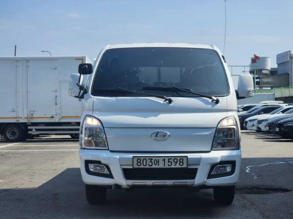 Small Truck Cargo (small) - Vista 3