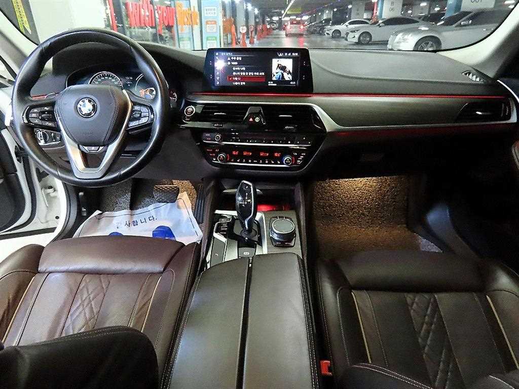 BMW 5 Series - Vista 10