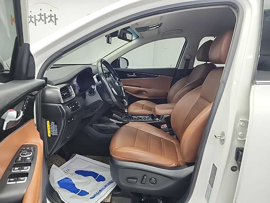 KIA Sorento - Vista 11