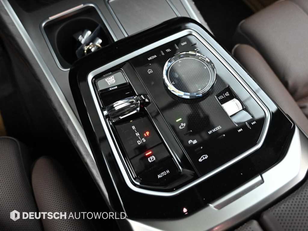 BMW 7 Series - Vista 9