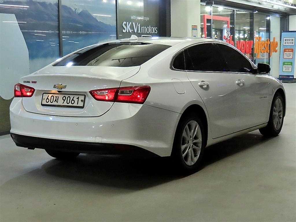 Chevrolet Malibu - Vista 4