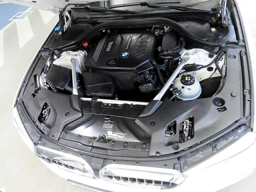 BMW 5 Series 2018 Blanco - Importación desde Corea - HF Imports Iquique - Foto 19