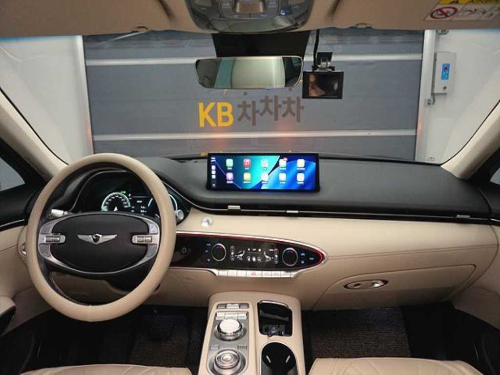 Genesis GV70 - Vista 11