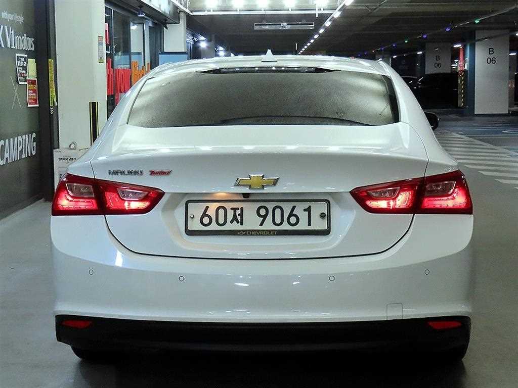 Chevrolet Malibu - Vista 5