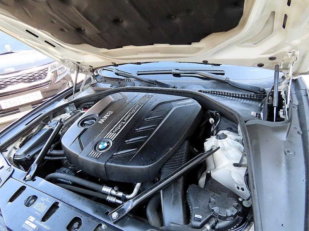 BMW 5 Series 2013 Blanco - Importación desde Corea - HF Imports Iquique - Foto 19