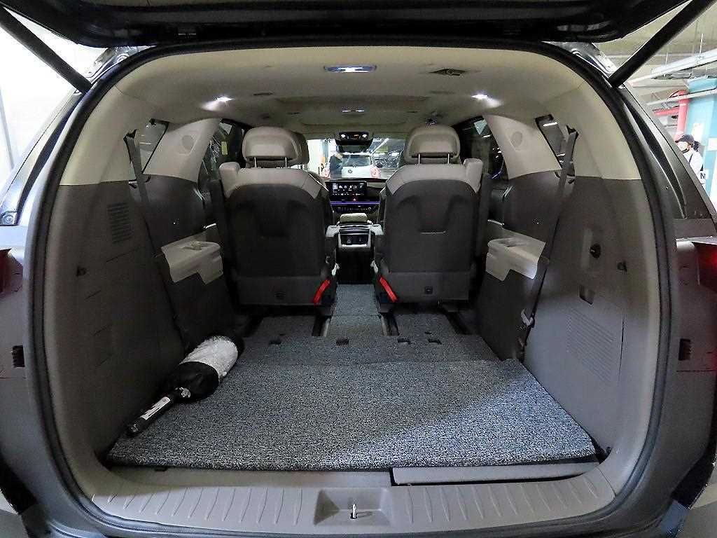 KIA Carnival 2025 Blanco - Importación desde Corea - HF Imports Iquique - Foto 15