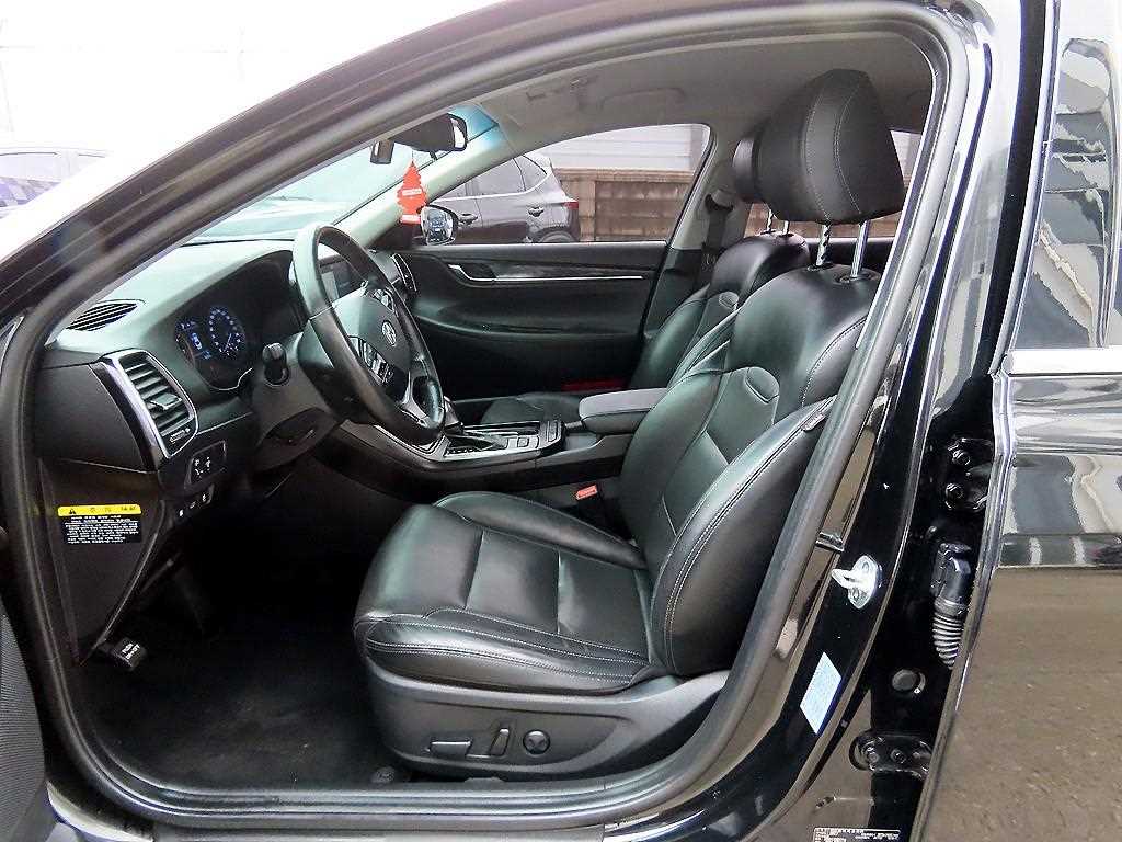 HYUNDAI Grandeur - Vista 5