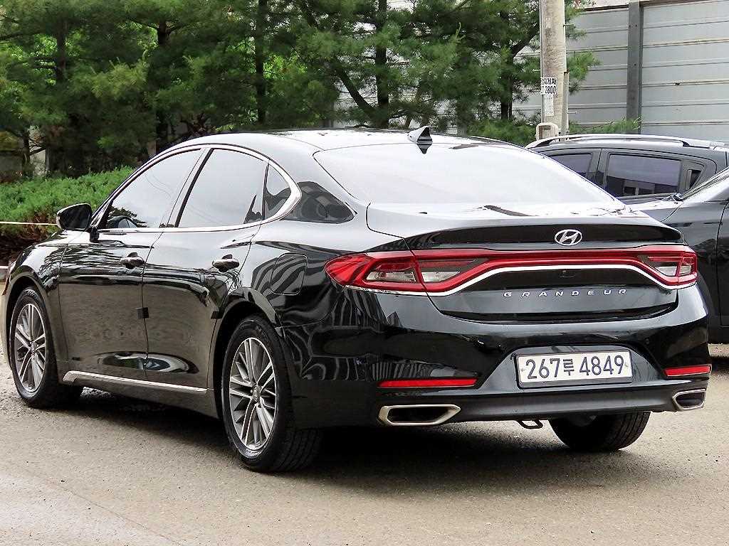 HYUNDAI Grandeur - Vista 3