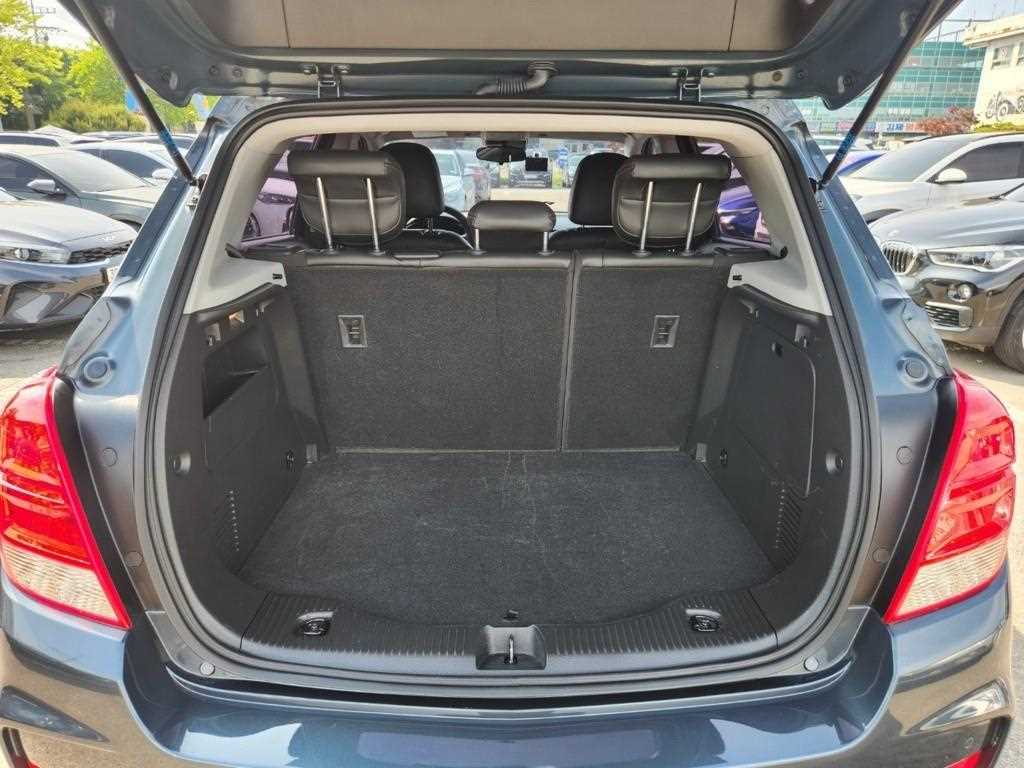 Chevrolet Trax 2020 Gris - Importación desde Corea - HF Imports Iquique - Foto 16