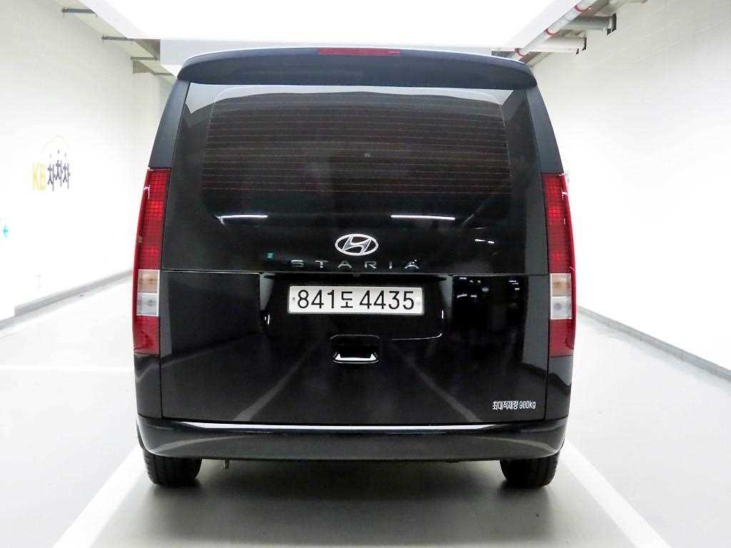 HYUNDAI Staria - Vista 3