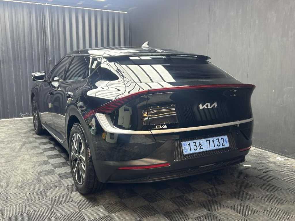 KIA EV6 - Vista 4