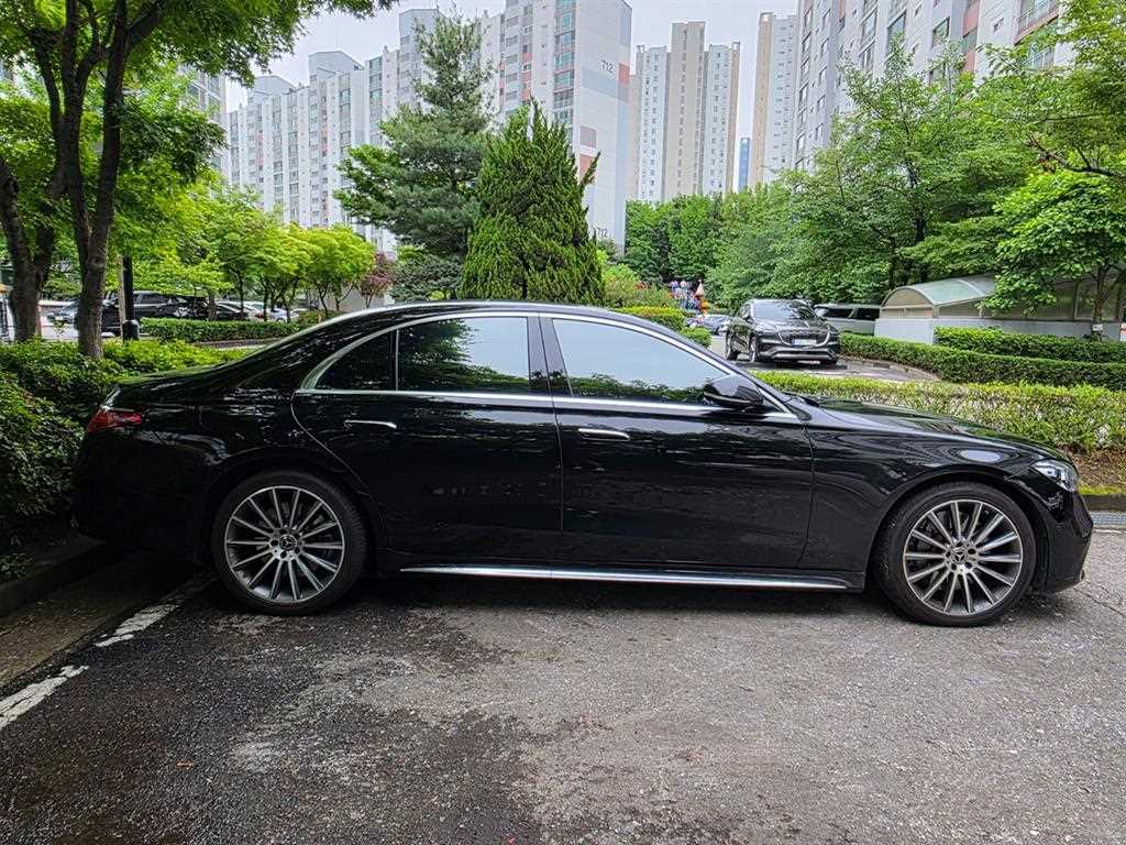 Mercedes Benz S Class - Vista 4