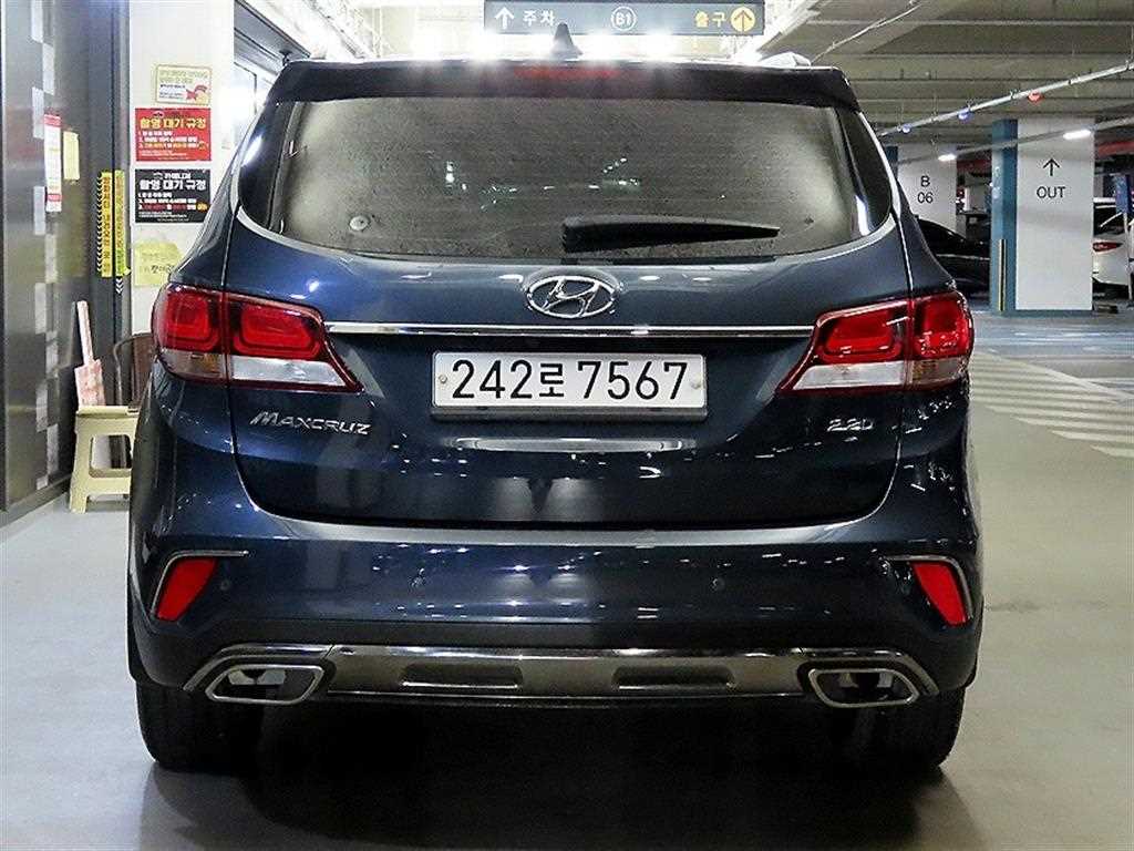HYUNDAI Maxcruz - Vista 5