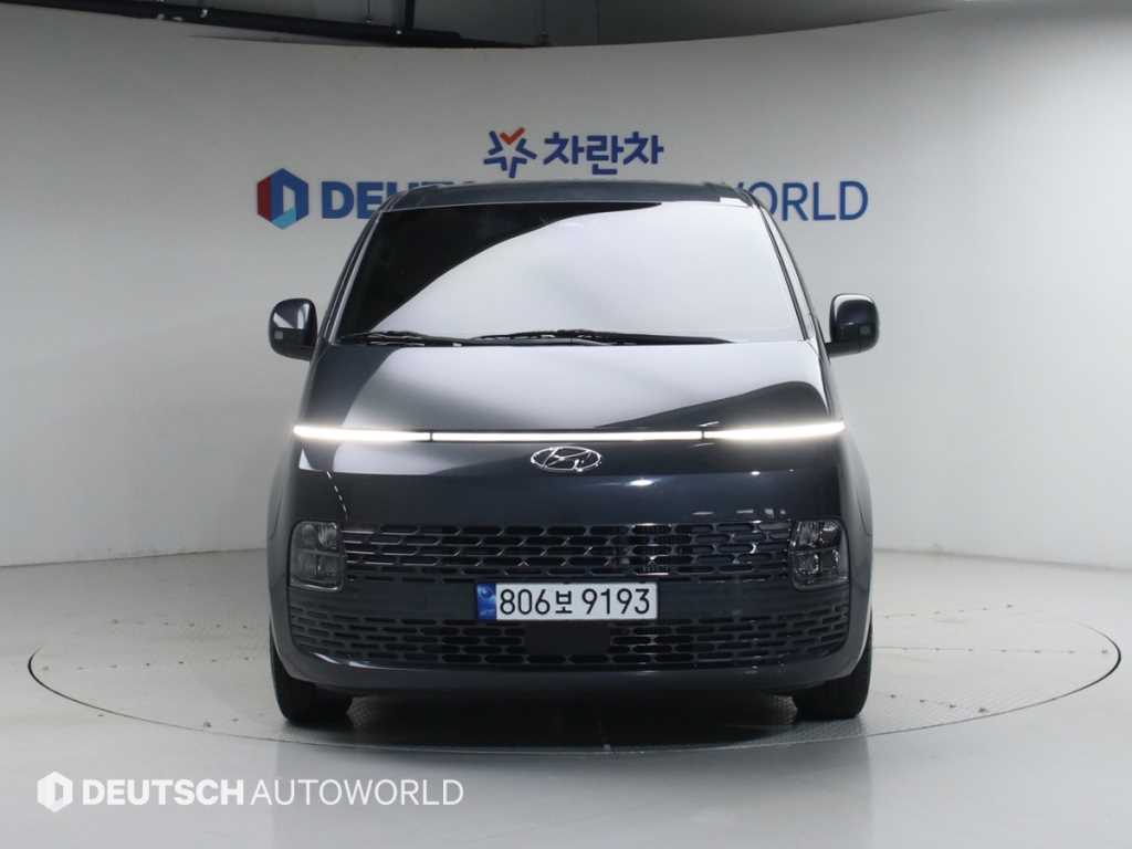 HYUNDAI Staria - Vista 3