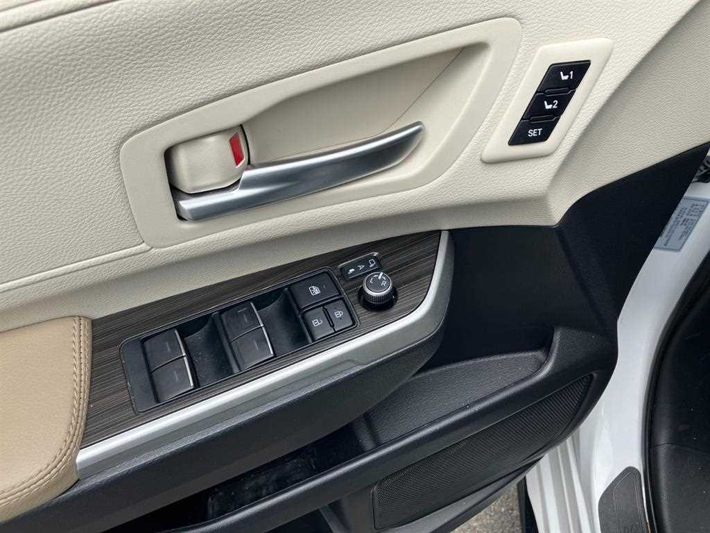 Toyota Siena 2024 Blanco - Importación desde Corea - HF Imports Iquique - Foto 20