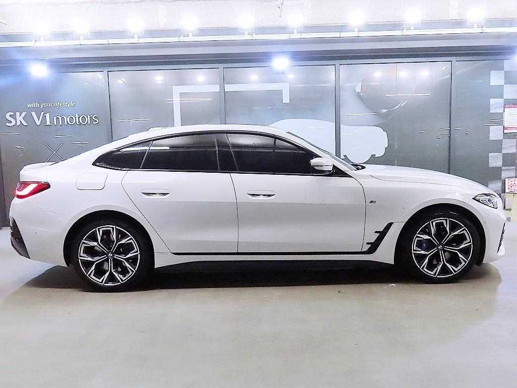BMW i4 - Vista 2