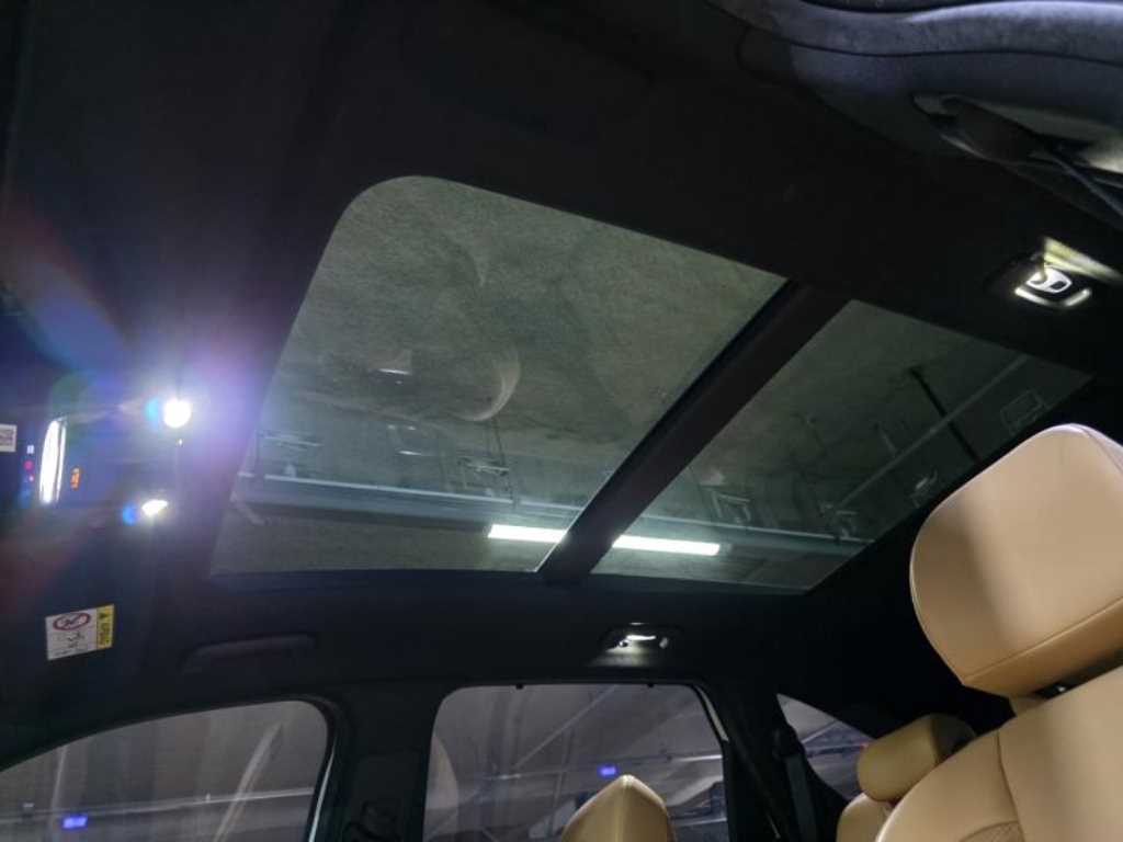 KIA Sorento - Vista 12