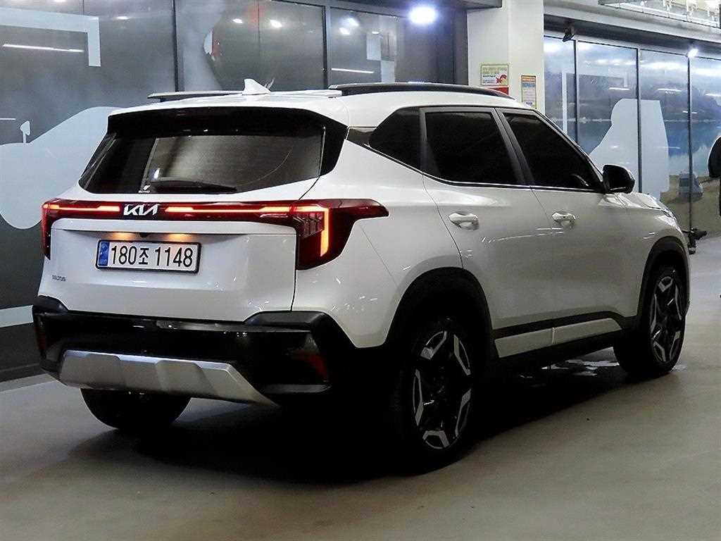 KIA Seltos - Vista 4