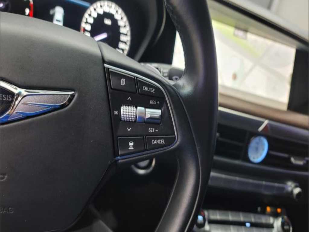 Genesis G90 - Vista 7