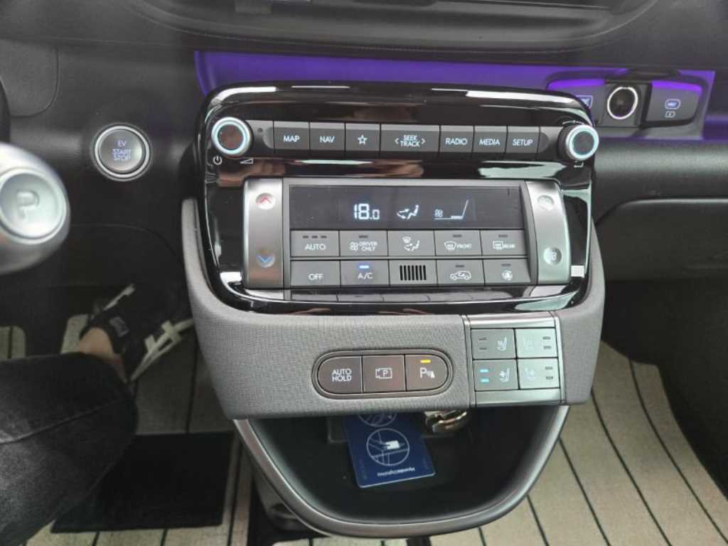 HYUNDAI Casper - Vista 10