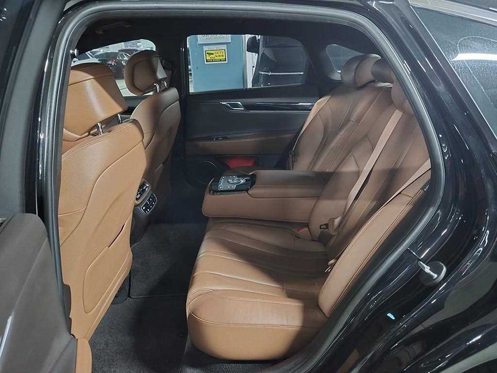 Genesis G80 - Vista 6