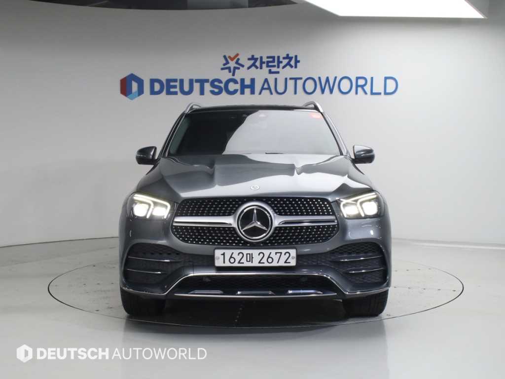 Mercedes Benz GLE Class - Vista 3