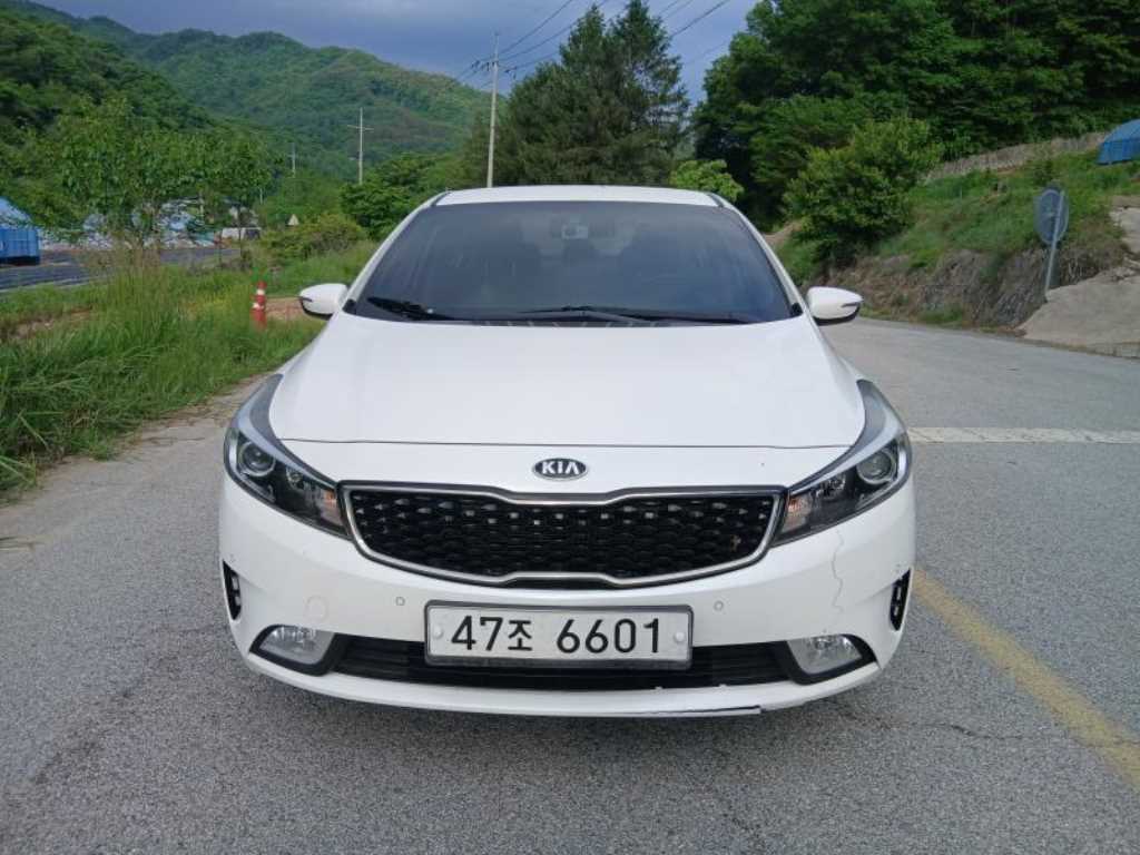 KIA K3 2016 Blanco - Importación desde Corea - HF Imports Iquique - Foto 1