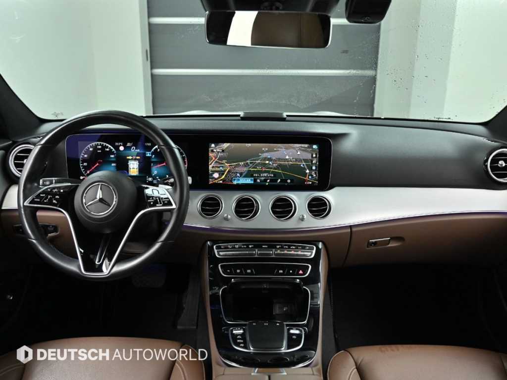 Mercedes Benz E class - Vista 7