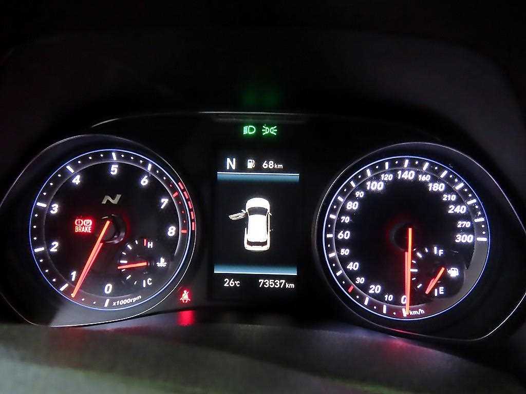 HYUNDAI Veloster - Vista 9