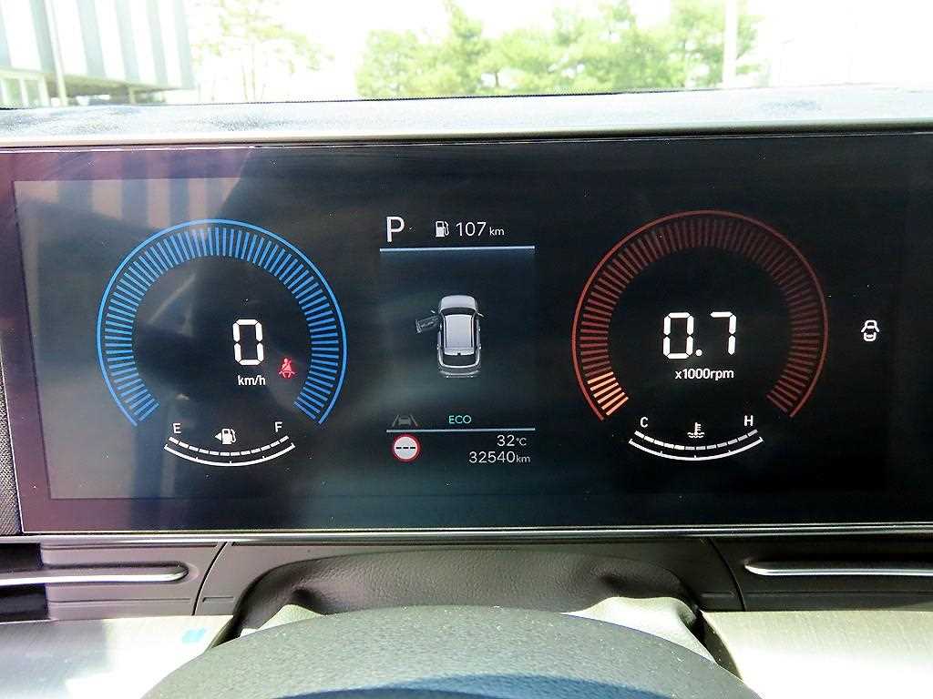 HYUNDAI Kona - Vista 9