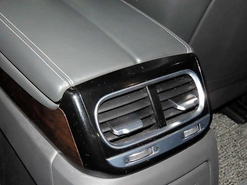 Genesis G90 2022 Negro - Importación desde Corea - HF Imports Iquique - Foto 16