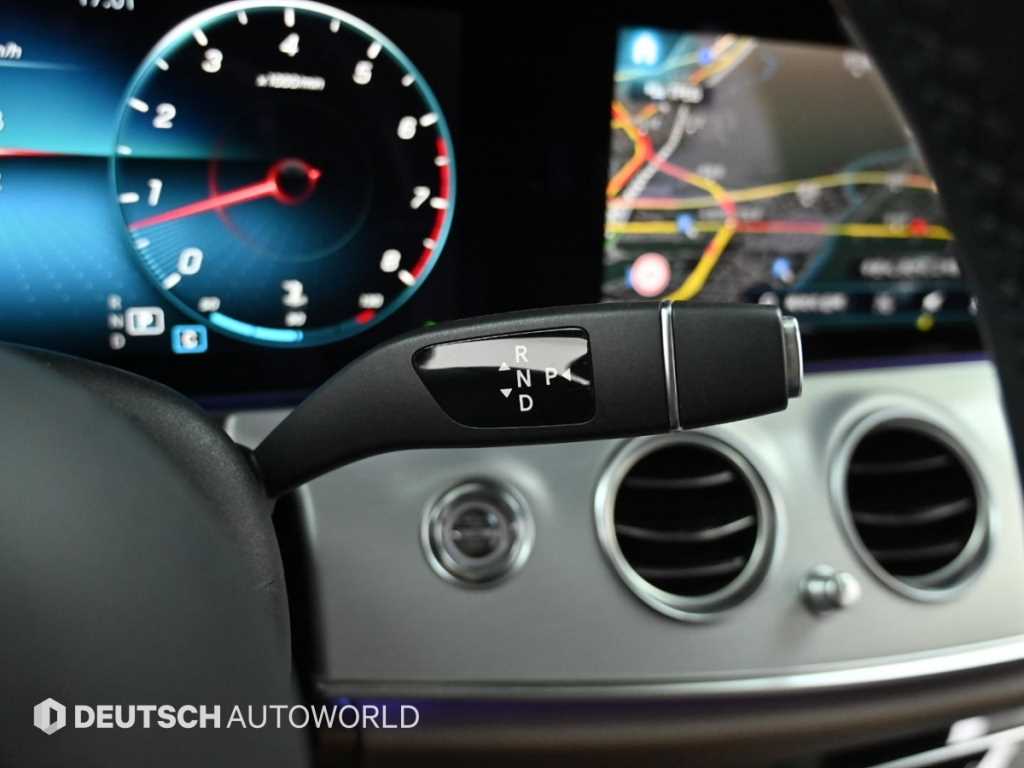 Mercedes Benz E class - Vista 9