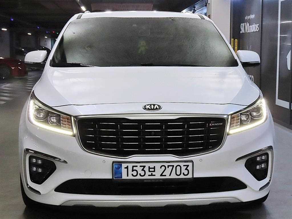 KIA Carnival - Vista 2