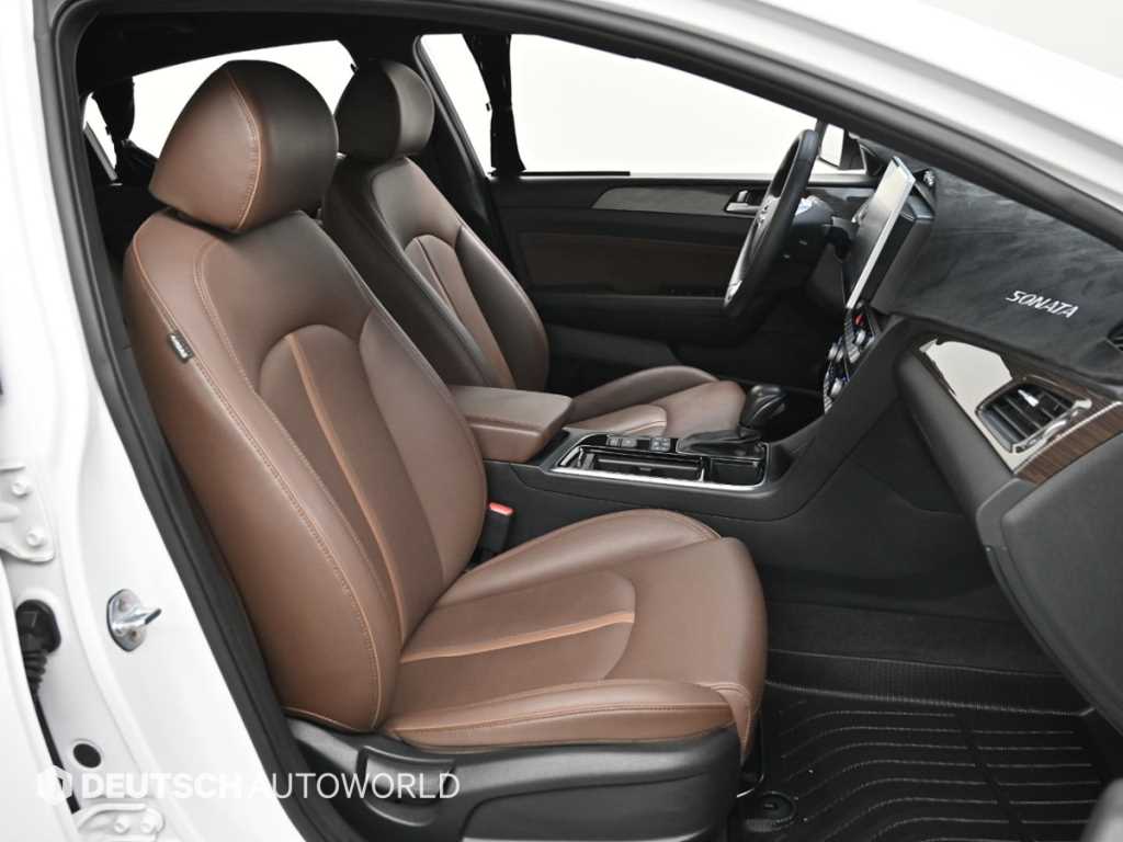 HYUNDAI Sonata - Vista 10