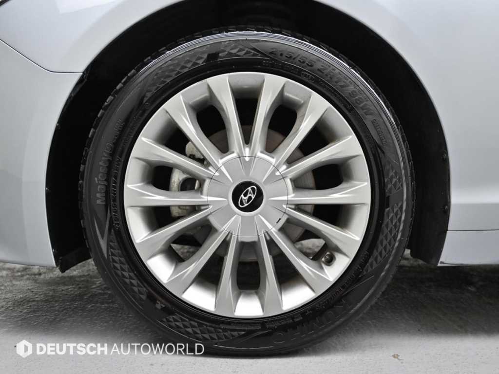 HYUNDAI Sonata - Vista 5