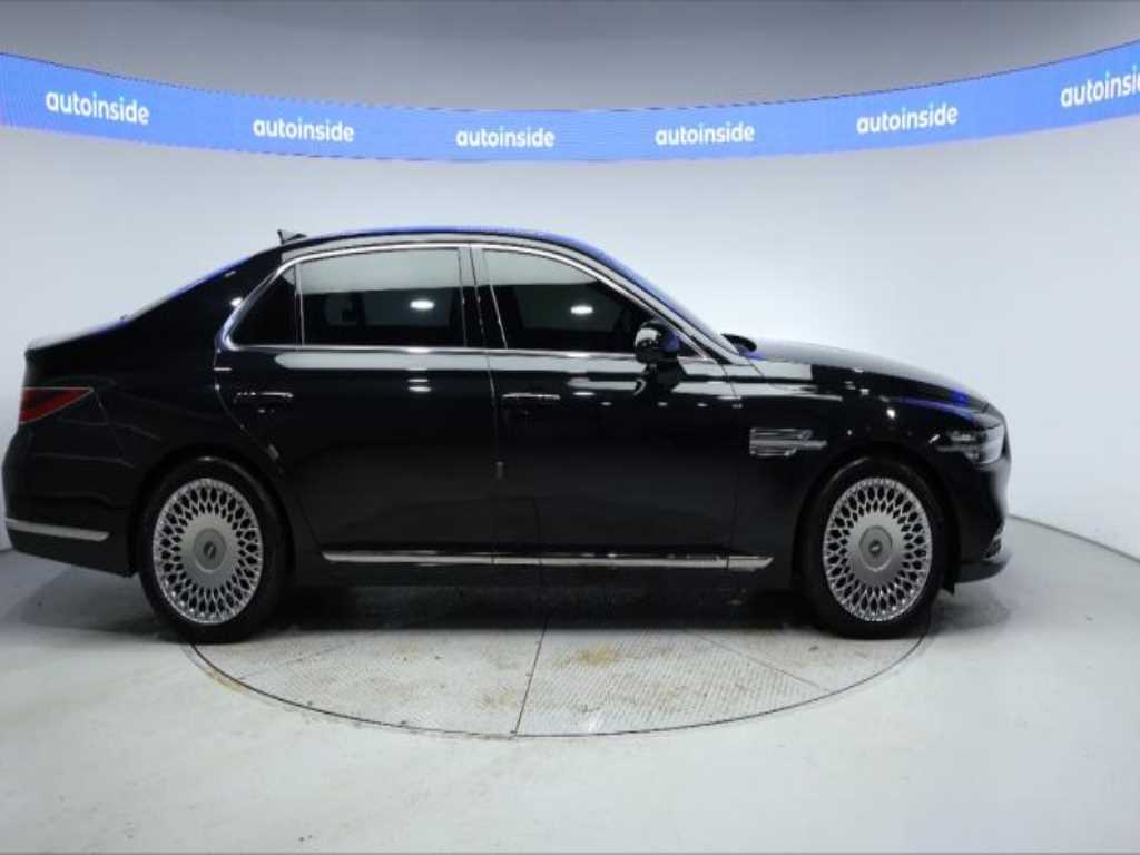 Genesis G90 - Vista 5