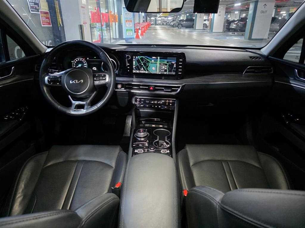 KIA K5 - Vista 9