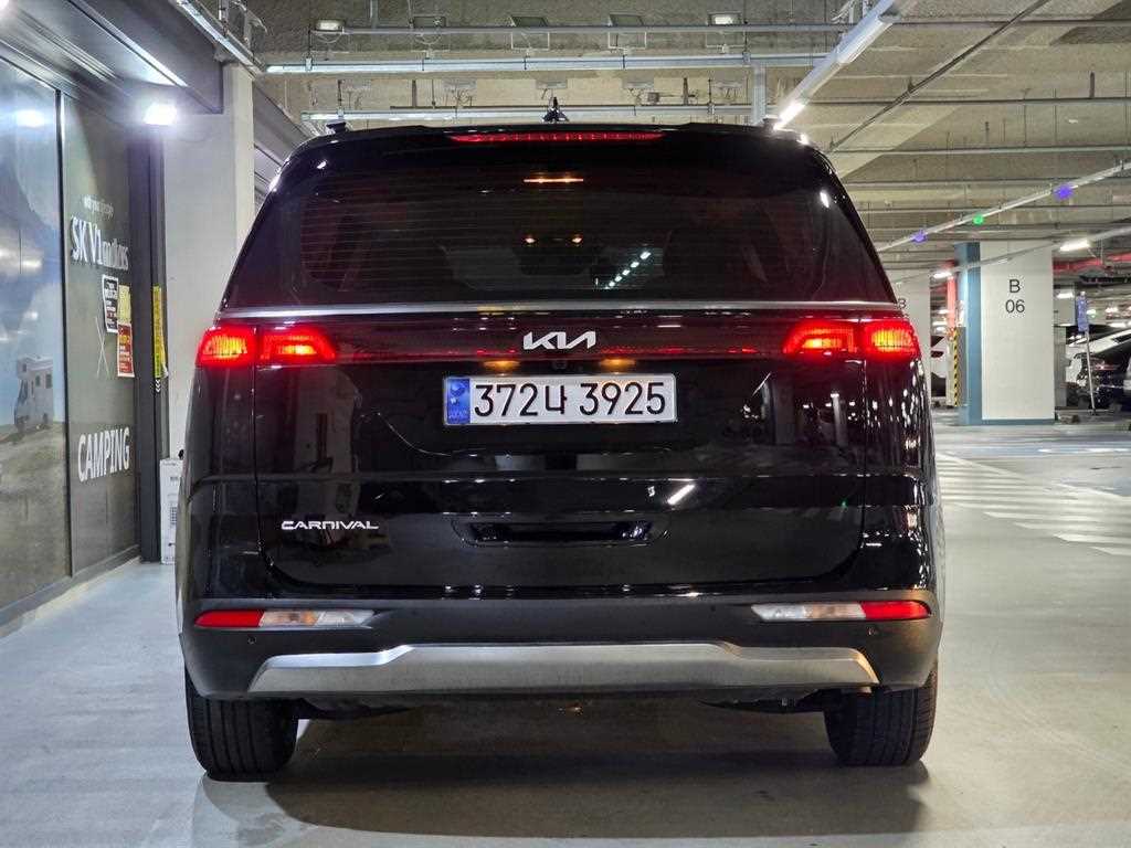 KIA Carnival - Vista 4