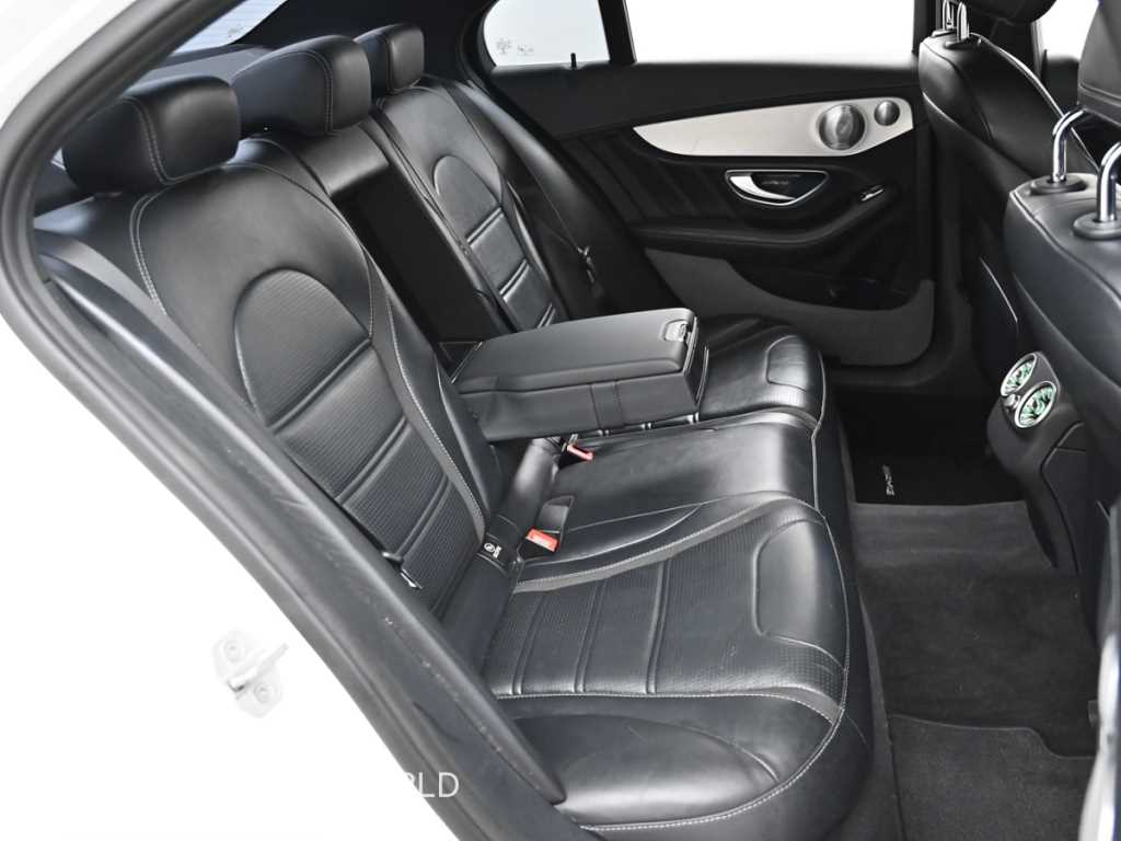 Mercedes Benz C Class - Vista 12